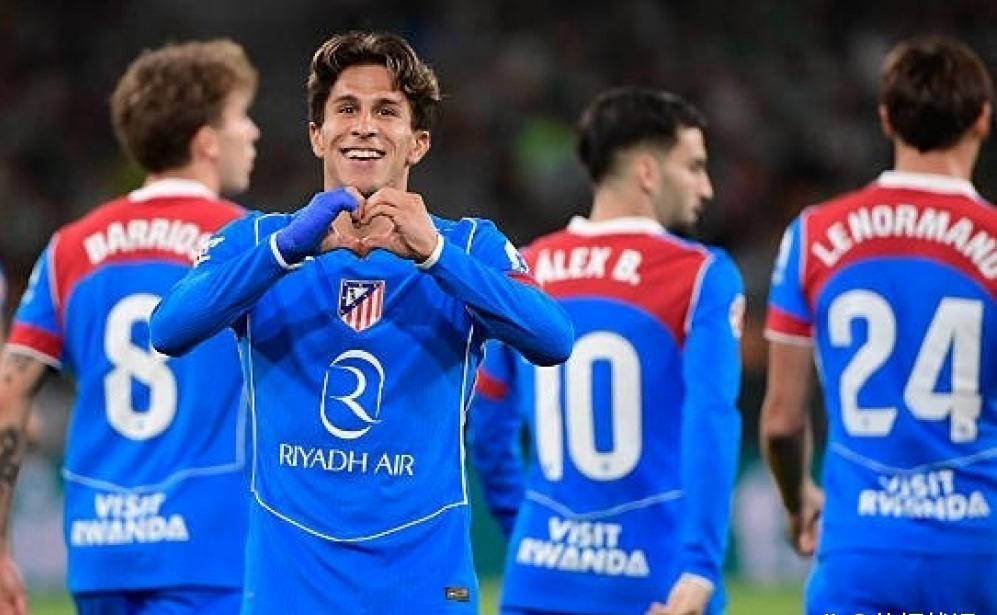 马德里竞技2-0战胜贝蒂斯，距离巴萨仅剩3分差距